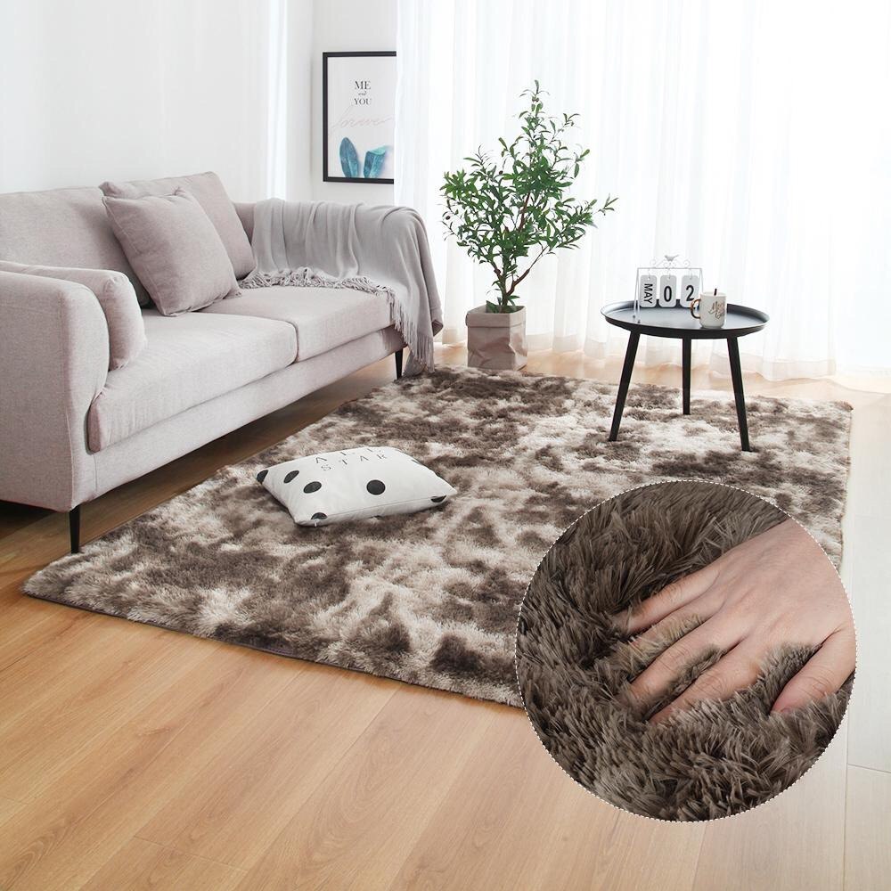 Fluffy carpet - Dark Brown and beige